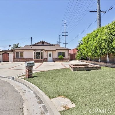 5569 N Fleetwell Ave, Azusa, CA 91702