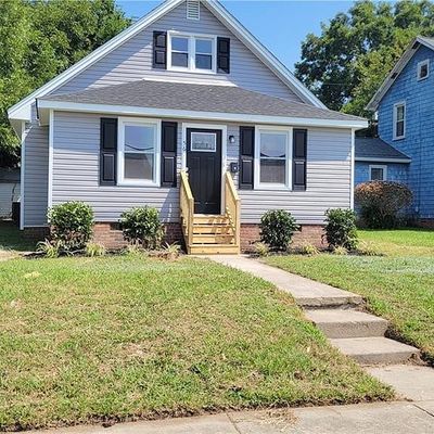 56 Ash Ave, Newport News, VA 23607