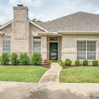 5602 Ledgestone Dr, Fort Worth, TX 76132