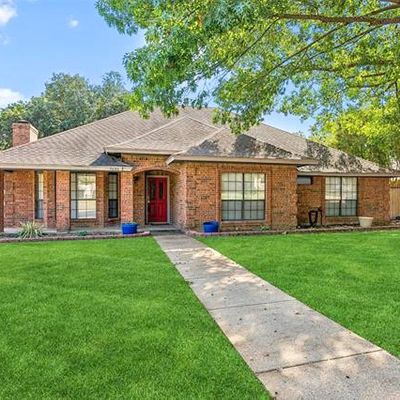 5606 Oak Branch Dr, Arlington, TX 76016