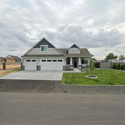 5614 W Ruby St, Pasco, WA 99301