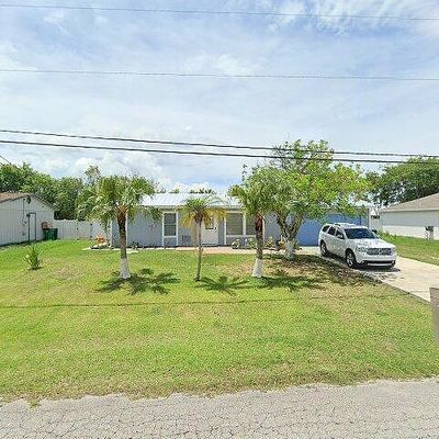 562 Sw Violet Ave, Port Saint Lucie, FL 34983