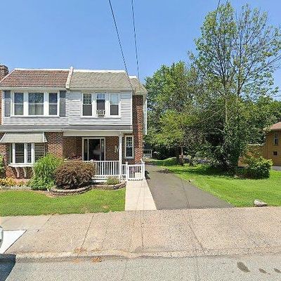 563 E Broad St, Souderton, PA 18964