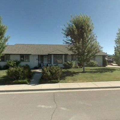 570 N Spring Cir, Susanville, CA 96130