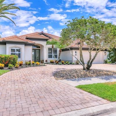 5705 Oakton Ct, Sarasota, FL 34233