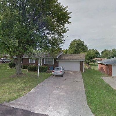 5708 E Robert St, Muncie, IN 47303