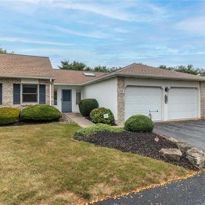 5731 Whitemarsh Dr, Macungie, PA 18062