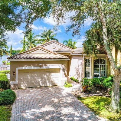 5747 Nw 49 Th Ln, Coconut Creek, FL 33073