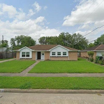 5746 Fontenelle Dr, Houston, TX 77035