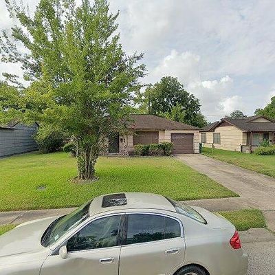 5758 Belmark St, Houston, TX 77033