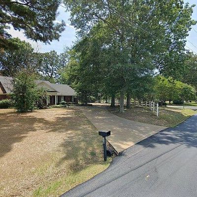 576 Glendale Rd, New Albany, MS 38652