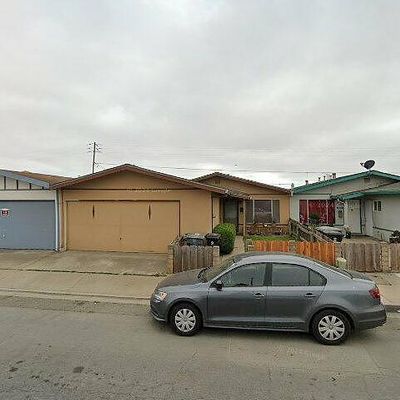 578 Calaveras Dr, Salinas, CA 93906