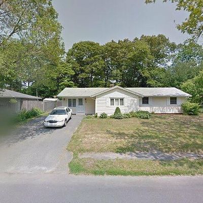 58 Marion St, Holbrook, MA 02343