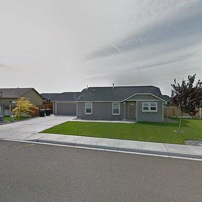 5810 Coppercap Mountain Ln #L, Pasco, WA 99301