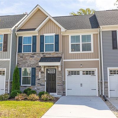 5813 Austin Woods Dr, North Chesterfield, VA 23234