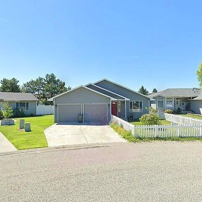 6508 Fremont Dr, Yakima, WA 98908