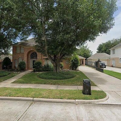 6507 Stone Briar Dr, Pasadena, TX 77505