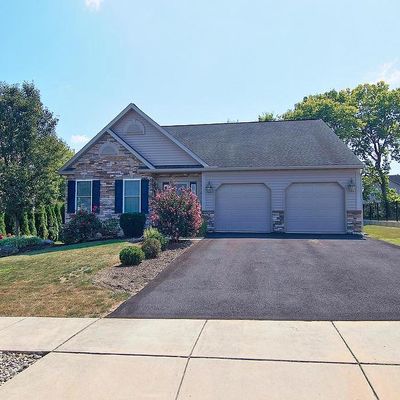 654 Ebersole Rd, Reading, PA 19605