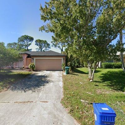 655 Caravan Ter, Sebastian, FL 32958