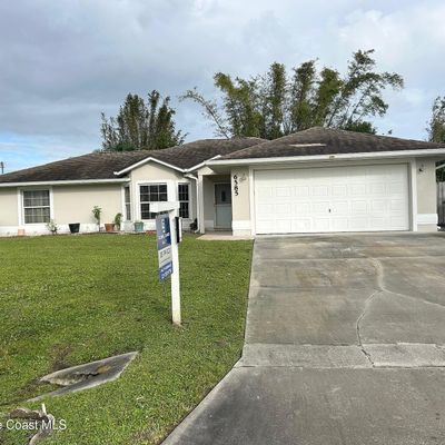 6585 Brayfield Ave, Cocoa, FL 32927