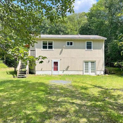 66 Navajo Trl, Albrightsville, PA 18210