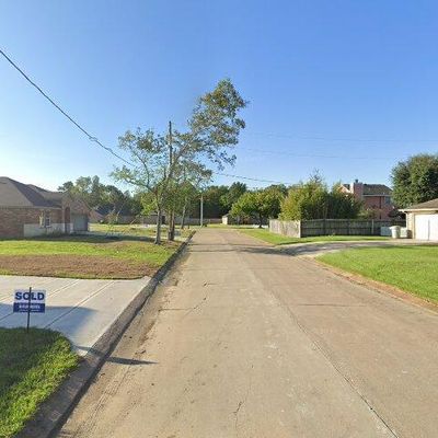 6620 Windcrest, Beaumont, TX 77713