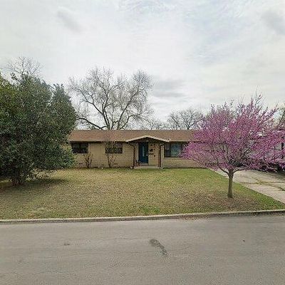 665 Perryman St, New Braunfels, TX 78130