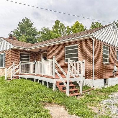 668 Paint Bank Rd, New Castle, VA 24127