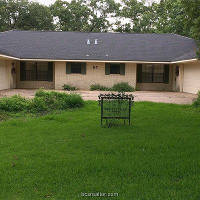 67 Fairway Dr, Normangee, TX 77871