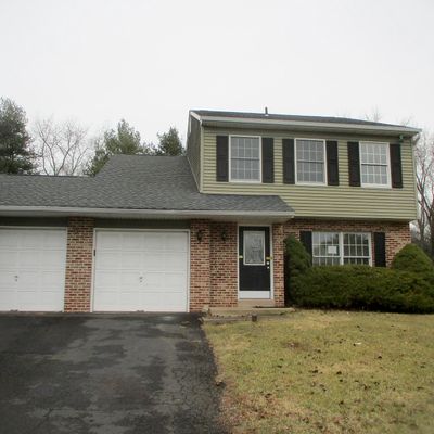 67 Jasen Dr, Chalfont, PA 18914