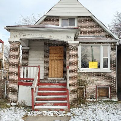 6725 S Prairie Ave, Chicago, IL 60637