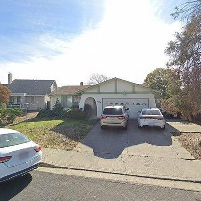 679 Devon Ct, Fairfield, CA 94533