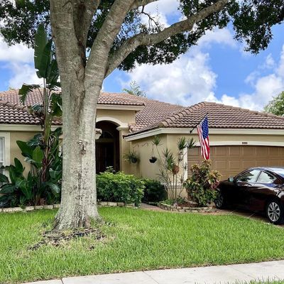 6790 Las Colinas Ln, Lake Worth, FL 33463