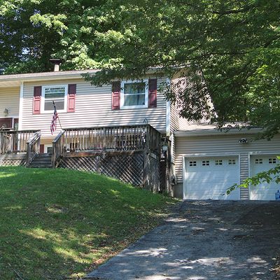 68 Old Sylvan Lake Rd, Hopewell Junction, NY 12533