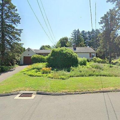 68 Two Stone Dr, Wethersfield, CT 06109