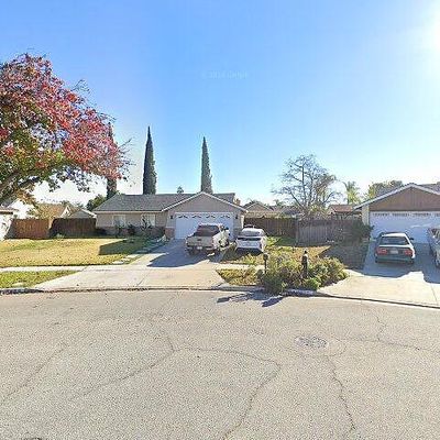 6826 Adler Pl, Riverside, CA 92503