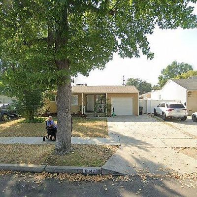 6847 Matilija Ave, Van Nuys, CA 91405