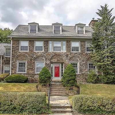 69 W Lodges Ln, Bala Cynwyd, PA 19004