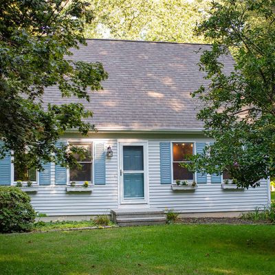 69 W Woodland Dr, Lebanon, CT 06249