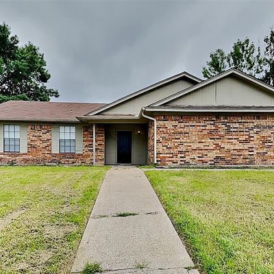 6900 Buenos Aires Dr, North Richland Hills, TX 76180