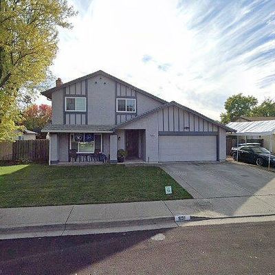 691 Claremont Dr, Vacaville, CA 95687