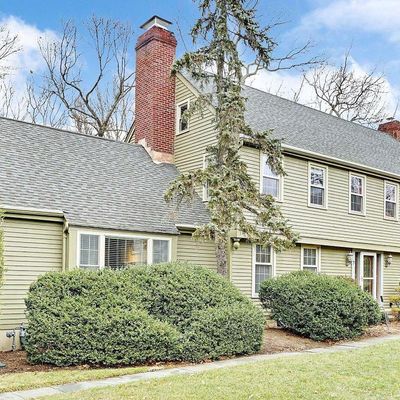 7 Pilgrim Hollow Rd, Ocean, NJ 07712