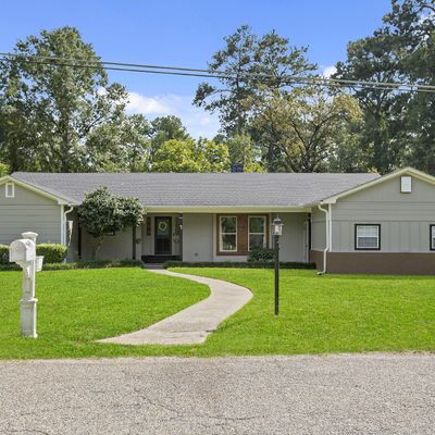 7 Sunset Rd, Laurel, MS 39440