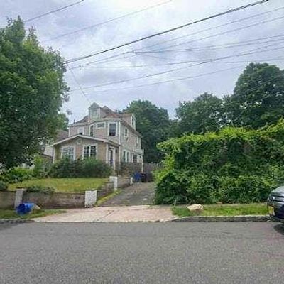 7 Virginia Ave, West Orange, NJ 07052