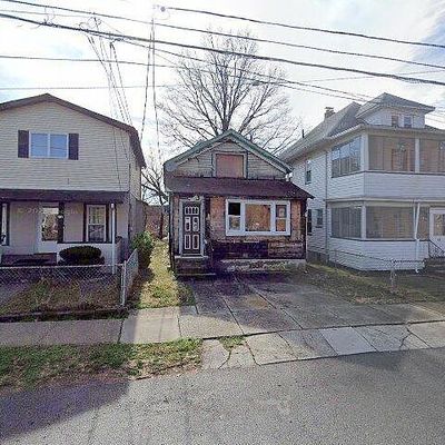 70 Vanderbeck Pl, Hackensack, NJ 07601