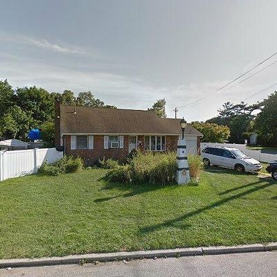 700 Pine Ave, West Islip, NY 11795