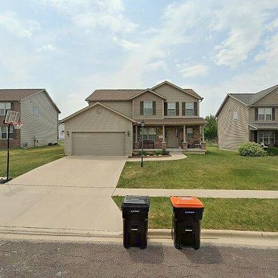 700 Pintail Ln, Washington, IL 61571