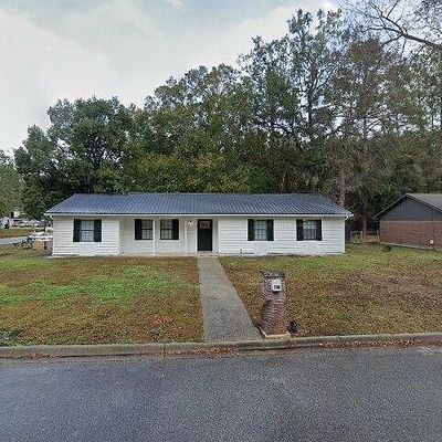 700 Thornwood Way, Hinesville, GA 31313