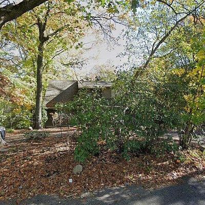 701 W Saddle River Rd, Ho Ho Kus, NJ 07423