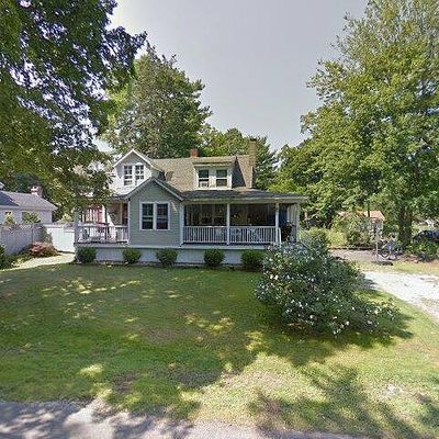 62 Pearl St, Guilford, CT 06437